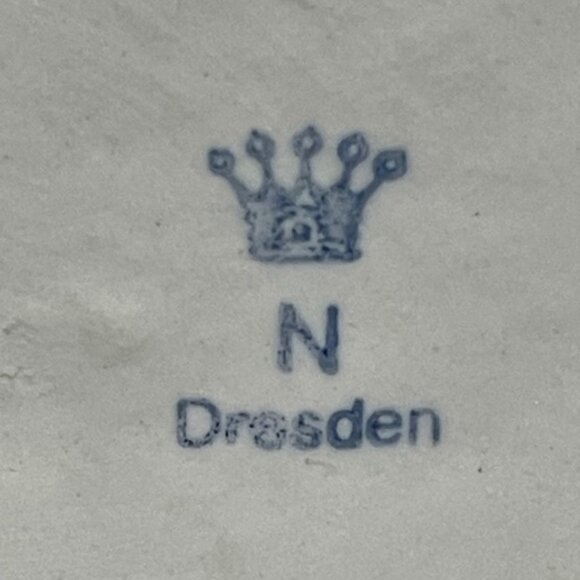 Large Antique Dresden Porcelain Woman Figurine - Picture 7 of 8